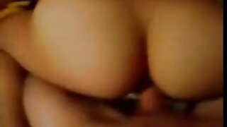 مراهقة سكس اجنبي مترجم جديد بوين تملأ ثدييها بالسائل المنوي