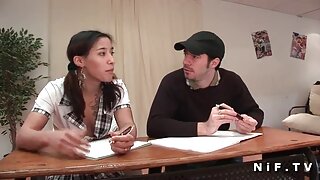 تحافظ شركة Boyne's Trans Baby Aubrey Kate على الرجل العاري من الواقي الذكري على مؤخرتها سكس عربي مع اجنبي الرطبة
