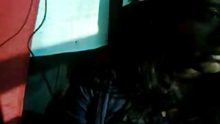 مسحور سمراء في سن المراهقة سكس اجنبي مترجم أمهات GF Leone الملكة بالجنون